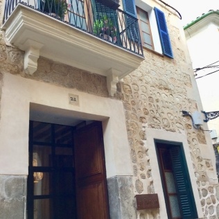 Stadthaus Strassenansicht